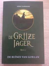 De grijze jager Boek 1 / De ruÃ¯nes van Gorlan