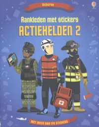 Aankleden met stickers - Actiehelden II