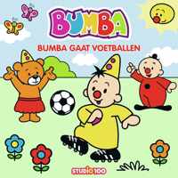 Bumba kartonboek - Bumba gaat voetballen