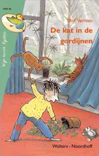 De kat in de gordijnen