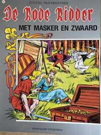 Met masker en zwaard