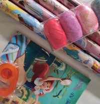 cadeauset/  taperolletje/ cadeaupapier 5 rollen / afmeting 200x70 cm/  geschenklint 4 kleuren/ 5mmx10m/ leesboek Disney Princess