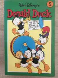 Donald Duck pocket deel 5 uit 2e reeks Eend met veel noten op zijn zang