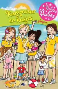 Babysit Babes - Kampvuur en kusjes