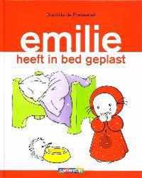 Emilie Heeft In Bed Geplast