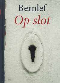 Grote letter bibliotheek. Alpha 187 -   Op slot