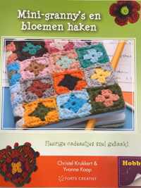 Mini-granny's en bloemen haken