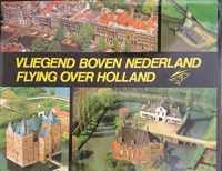 Vliegend boven nederland