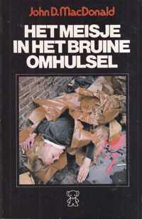 Meisje in het bruine omhulsel