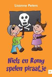 Niels En Romy Spelen Piraatje
