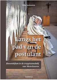 Langs het pad van de postulant