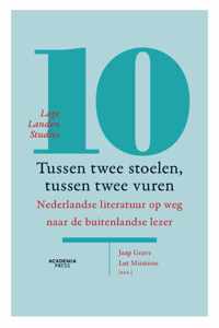 Lage Landen Studies 10: Tussen twee stoelen, tussen twee vuren