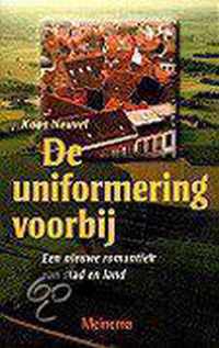 De Uniformering Voorbij